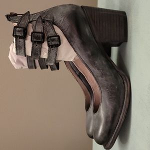 Freebird Randi NIB SZ 7